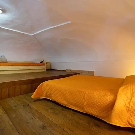 Loftbotta2cefalu * Cefalu